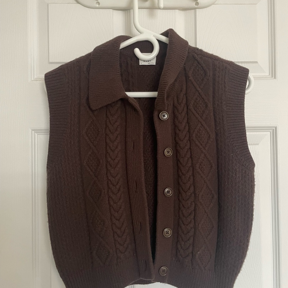 Aritzia Sunday Best Brown Cable Knit Vest